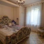 Apartment Ancienne Annonce Parc Louisa - D'epoque Avec Jardin Et Parking 4 Personnes