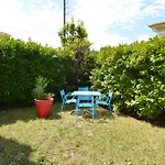 Ancienne Annonce Parc Louisa - D'epoque Avec Jardin Et Parking 4 Personnes *