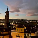 Providence - Elegant F3, Vue Incroyable, Balcon,Ascenseur, Wifi