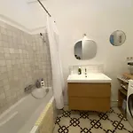 Sunny Port Old Town Free Private Parking - Clim & Balcony *