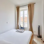 Lovely 1 Bedroom Flat In The Heart Of * Nice
