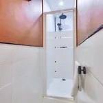 Apartment Lovely 1 Bedroom Flat In The Heart Of