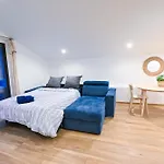 Studio Cozy Avec Terrasse N12