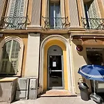 Tranquil Studio With Mezzanine In Carre Dor