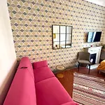 Bed & Breakfast Gare Garibaldi République: Tranquil Private Near Tram Nice