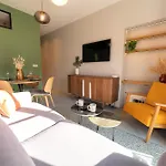 Apartment Old Town Diamond, Adorable Sunny With Ac Nice