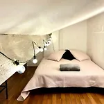 Apartment Lovely & Cozy Duplex Heart Of With Bathtub! *