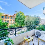 2p Au Coeur De Apartment