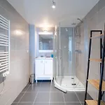 Magnifique 4 Pers,clim,parking Apartment