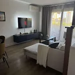 Apartment Olympie, Airport, Train And Tram Station Fully Equipped For 3 Peoples Nice