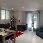 2p Terrasse Beau Parc Gambetta-fleurs * Nice