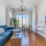 Elegant With Balconies In The Heart Of Nice