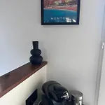 Olympie, Airport, Train And Tram Station Fully Equipped For 3 Peoples Apartment
