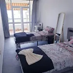 Grand Appartement 5 Chambres, 5 Television , 95 M2, Vue Mer, Tramway Sur Place, Gare Train 2 Min, Aeroport 5 Min , Large Apartment 5 Bedrooms, 5 Televisions, 95 M2, Sea View, Tram On Site, Train Station 2 Mins, Airport 5 Mins