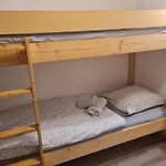 Les Palmiers A 700M De La Mer