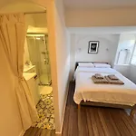 Carre D'or: Very Calm Cozy 2br, With Wi-fi Apartment Nice
