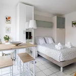 Studio With Balcony & Pool -Heart Of Nice