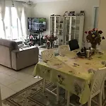 Port Quartier Antiquaire Homestay *