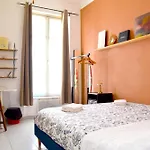 Quartier Chic L L Gare L Tramway Homestay