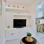 Apartment Ancienne Batisse En Plein Coeur Du Port Avec Clim *