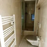 3 Pieces Sur Centre Apartment