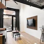 Loft Industriel Avec Terrasse Et Filet Suspendu A Cimiez