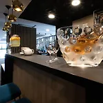 Nemea Arenas Aeroport Aparthotel 4*