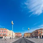 2 Chambres, Balcons, Vue Imprenable, Climatisation - Palace Bleu