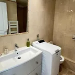 Cosy Cocoon Place Massena Apartment