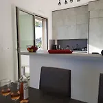 Laconsolate Apartment