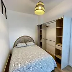 Joli 2 Pieces Avec Terrasse, Proche Mer