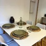 Apartment Joli 2 Pieces Avec Terrasse, Proche