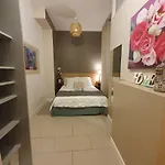 Apartment 3 Gem In Old Town