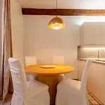 Proche Du Cours Saleya Et De La Plage, Dans Le Vieux Nice, Spacieux Et Climatise Apartment Nice