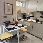 Nestor&Jeeves - Korner Avenue Terrasse - Central - Balcony