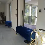 Laconsolate Apartment