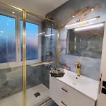 Apartment Cozy Downtown 2 Bedroom 1 Min 1 Min Tramway 10min Airport Air Conditionner