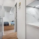 Renting - Honore - Elegant Near Promenade Des *