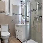 Renting - Honore - Elegant Near Promenade Des