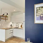 Cosy 1 Bedroom Place Massena Apartment *