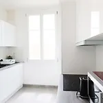 2 Pieces Apartment *