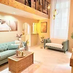 Spacious Loft, Duplex, Old Town, 3 Bedrooms - Easy Check-in Apartment Nice