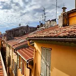 Beach Proximity In Historic Nice, Your Perfect 2 Room Rental