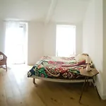 Top Floor Appartement - Central