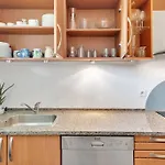 Apartment La Prom - A Two Bedroom With A Sea View
