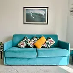 Risso - Charming One Bedroom With A Balcony