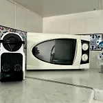 Risso - Charming One Bedroom With A Balcony