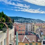 Risso - Charming One Bedroom With A Balcony