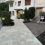 Le 29 Promenade Des - Golden Square Apartment *