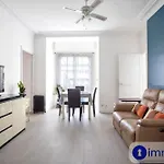 Apartment Near Station And Shops
